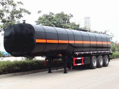 Asphalt transporting semi-trailer