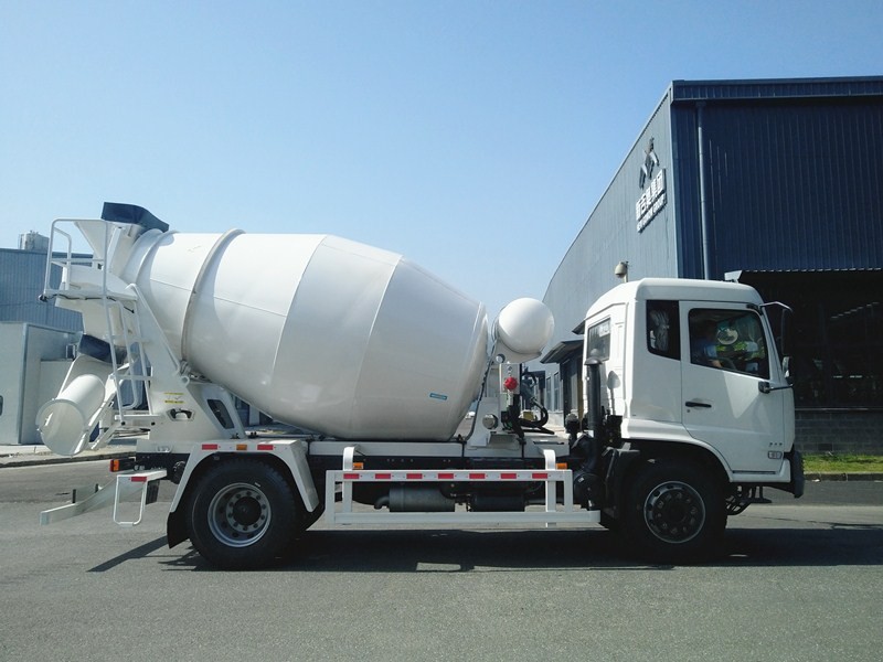 DONGFENG 6cbm Cement Mixer Truck