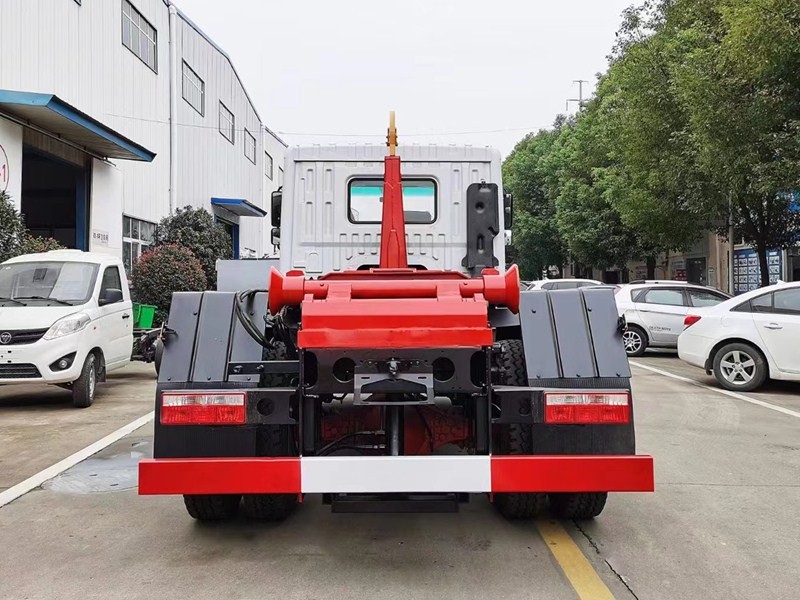 DONGFENG 6cbm arm roll garbage truck