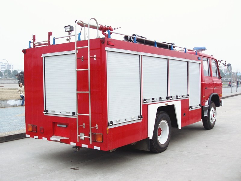 DONGFENG 8cbm Water Foam Tank Fire Truck