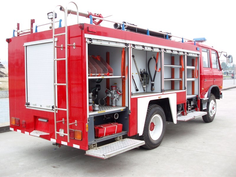 DONGFENG 8cbm Water Foam Tank Fire Truck