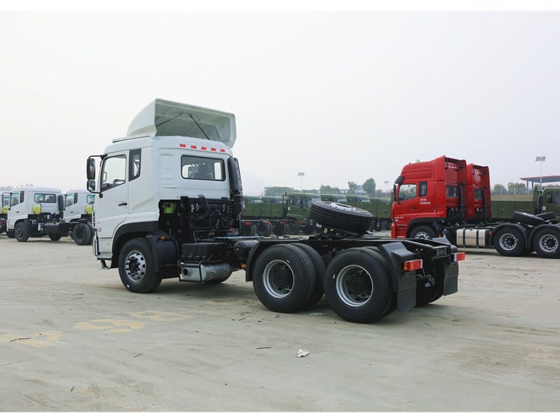 DONGFENG 375HP Flat-roof Tractor Head