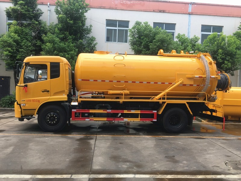 DONGFENG 12cbm high-pressure cleaning and suction truck