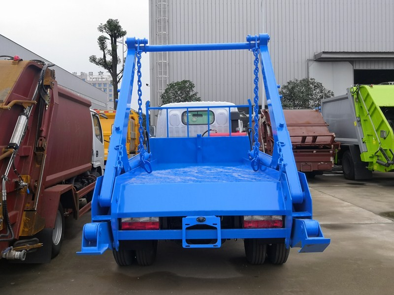 DONGFENG 4cbm Skip Loader Garbage Truck