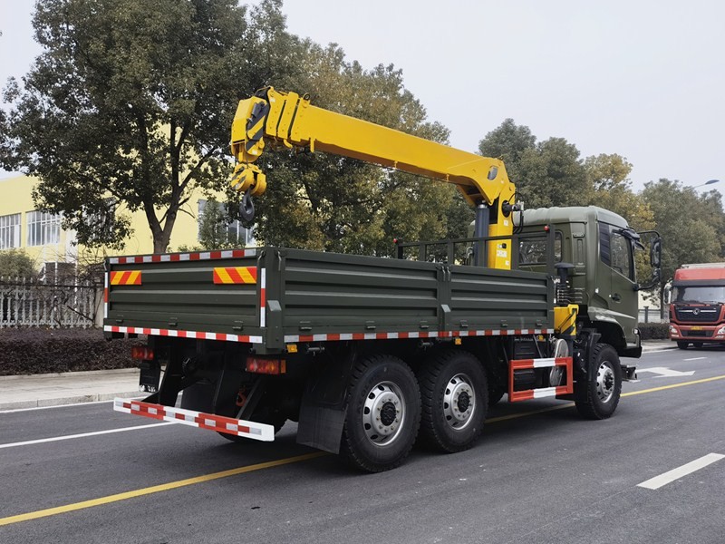 Dongfeng KR 6.3T Truck with Crane