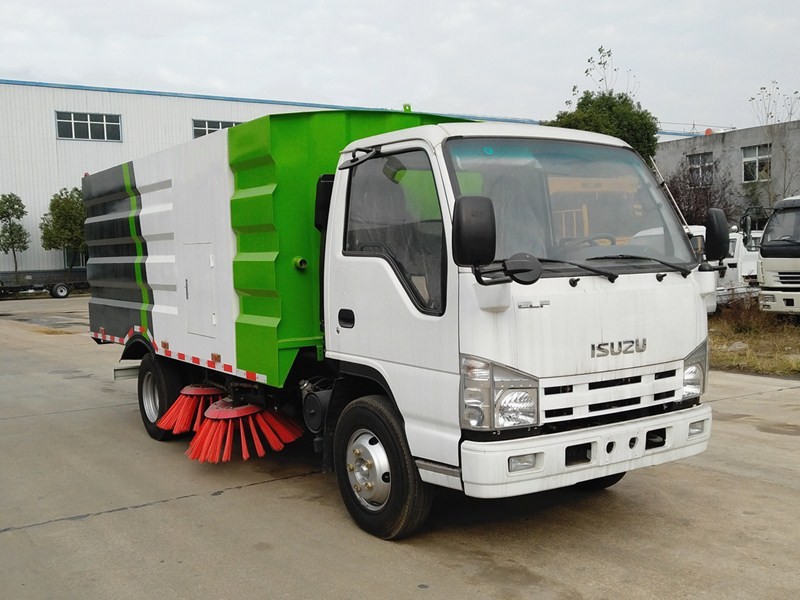 ISUZU 3cbm Road Sweeping Truck