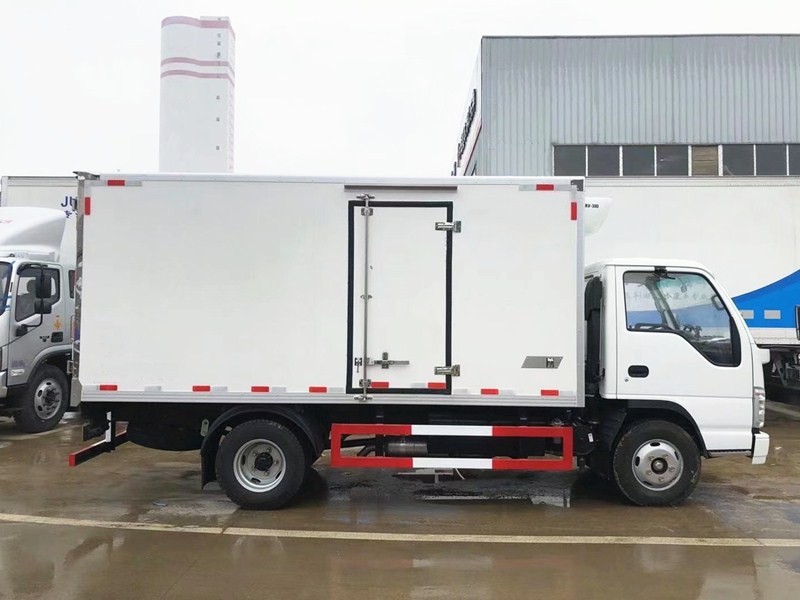 ISUZU 5cbm Refrigerator Truck