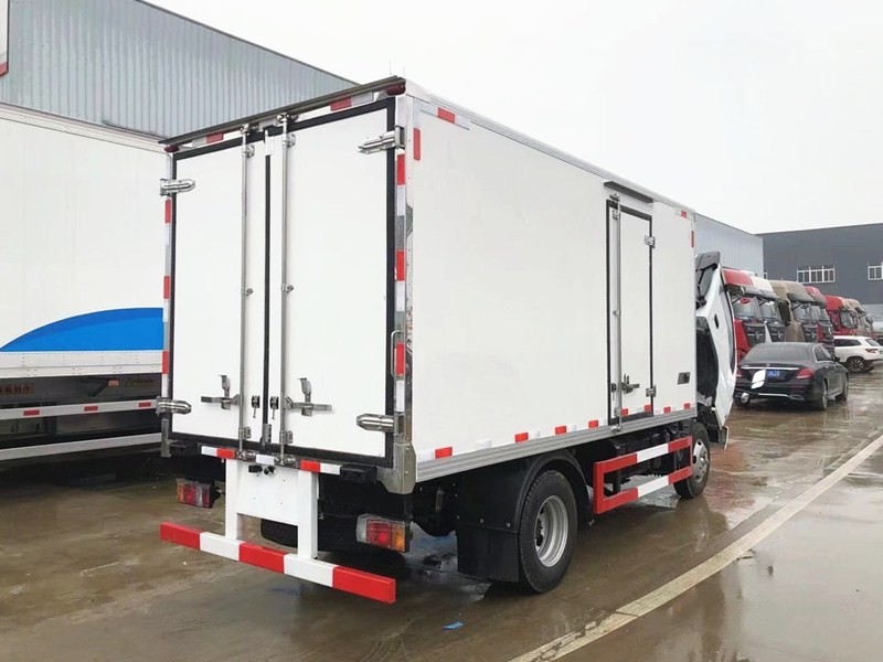 ISUZU 5cbm Refrigerator Truck