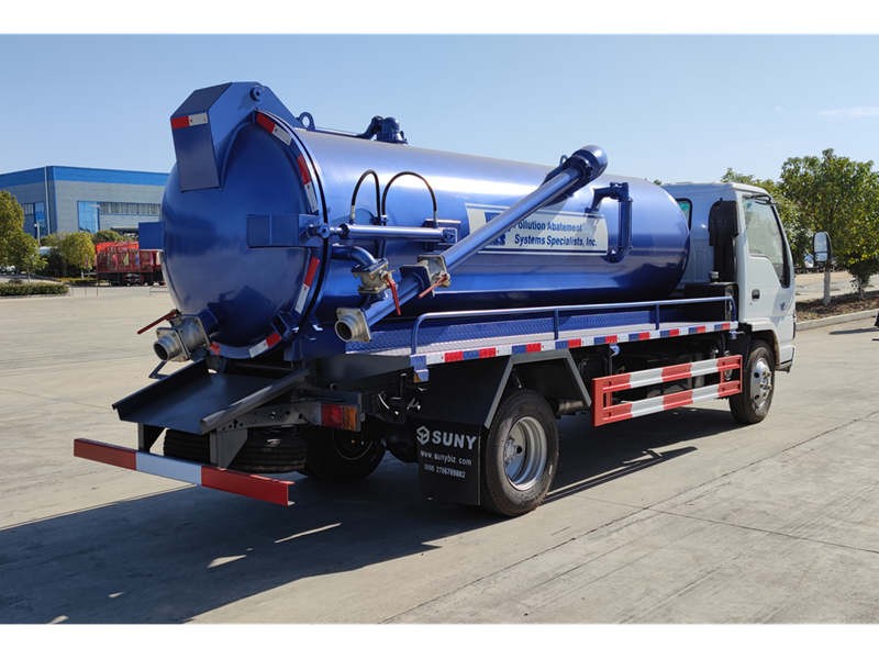 ISUZU 5cbm Vacuum Sewage Suction Truck