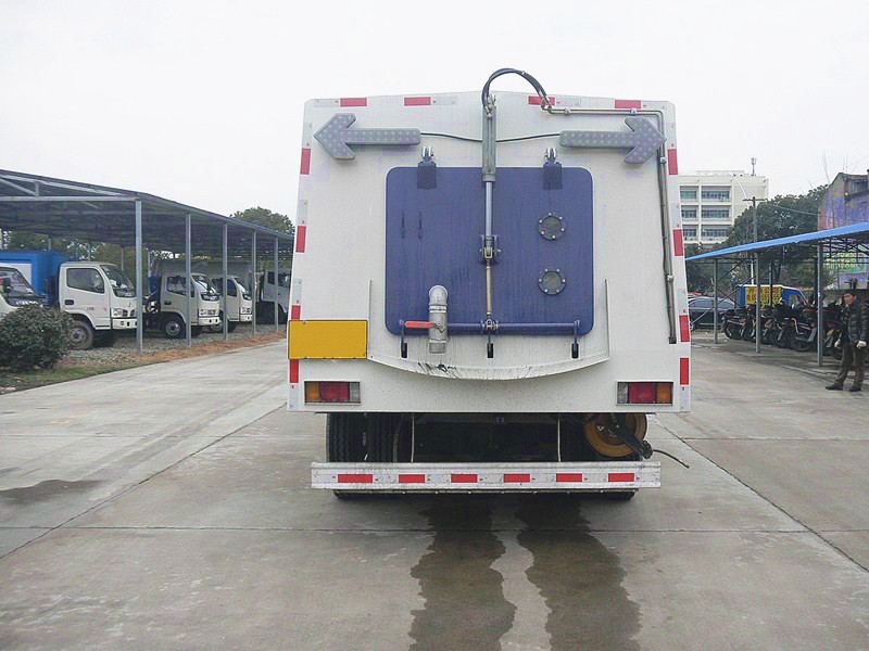 ISUZU 700P 11cbm Cleaning Sweeper Truck