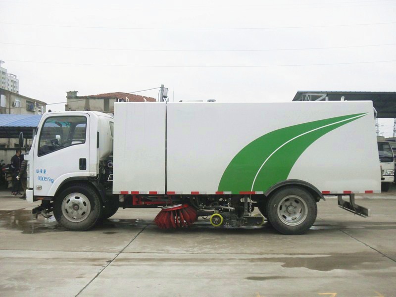 ISUZU 700P 11cbm Cleaning Sweeper Truck