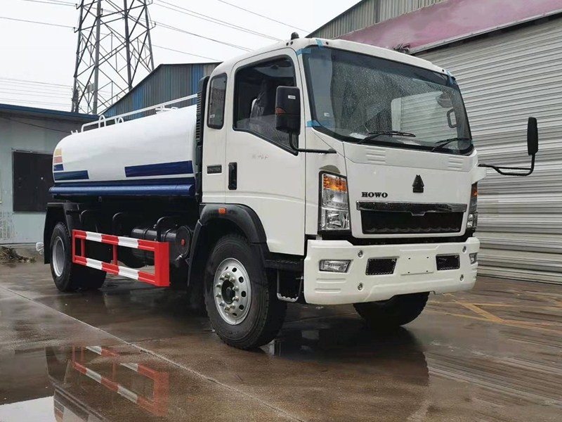 SINOTRUK HOWO 10cbm Water Bowser Truck