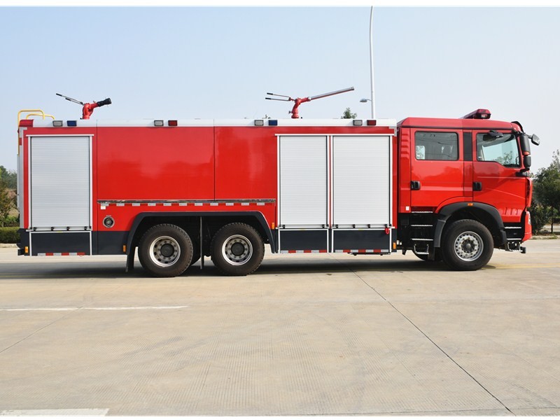 SINOTRUK HOWO 12cbm Fire Fighting Truck